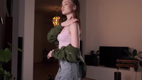 Snapshot of sherelllungwitz chatting on 03.15.26 Alice online show from 03.15.26