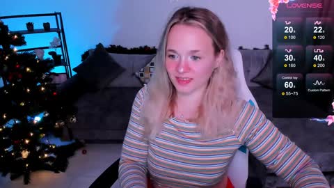 Snapshot of sherill_brill chatting on 12.27.24 Sheril online show from 12.27.24