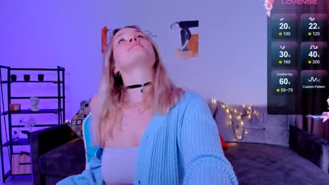 Snapshot of sherill_brill chatting on 01.25.25 Sheril online show from 01.25.25