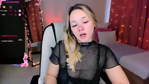 Snapshot of sherill_brill chatting on 03.01.25 Sheril online show from 03.01.25