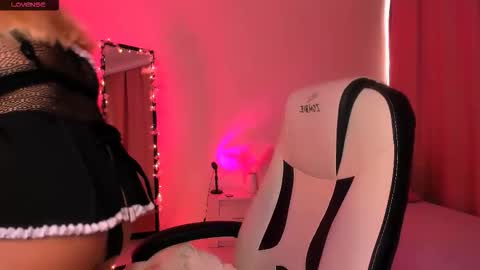 Snapshot of sherill_brill chatting on 09.12.25 Sheril online show from 09.12.25