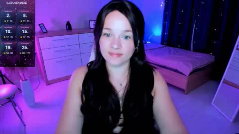 Snapshot of sherill_brill chatting on 10.11.25 Sheril online show from 10.11.25