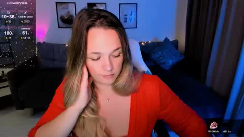 Snapshot of sherill_brill chatting on 11.08.25 Sheril online show from 11.08.25