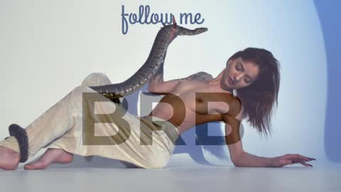 Snapshot of sherry_sandra chatting on 01.18.25 Sherry online show from 01.18.25