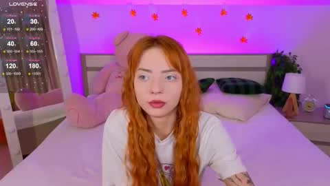 Snapshot of sherry_sandra chatting on 10.03.25 Sherry online show from 10.03.25