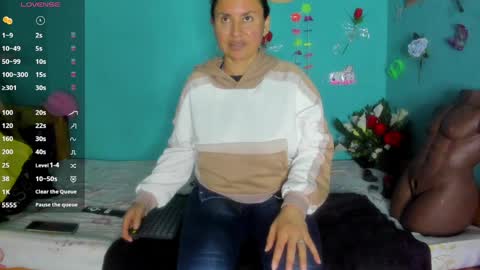 Shera Hade online show from 04.04.26