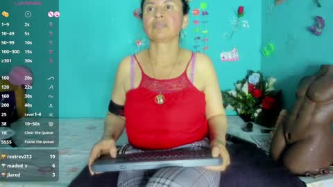 Shera Hade online show from 04.06.26