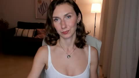 Snapshot of shesleepsnaked chatting on 01.01.25 shesleepsnaked online show from 01.01.25