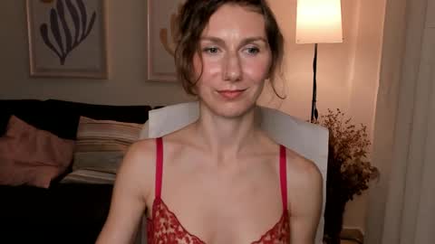 Snapshot of shesleepsnaked chatting on 01.17.25 shesleepsnaked online show from 01.17.25