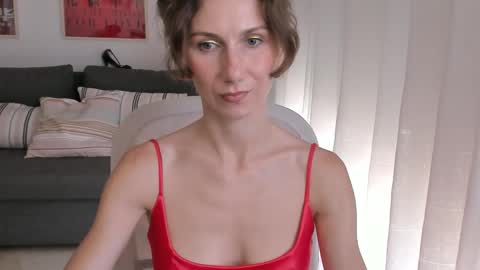 Snapshot of shesleepsnaked chatting on 09.22.25 shesleepsnaked online show from 09.22.25