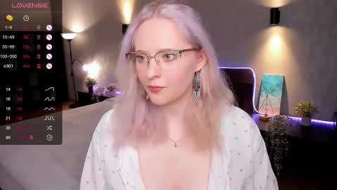 Hello guys my name is Aemilia online show from 02.09.25