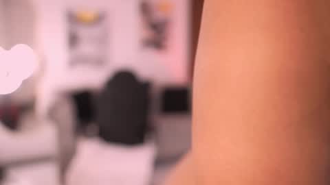 Snapshot of sheylabakerr chatting on 10.15.25 Sheyla Bakerr online show from 10.15.25