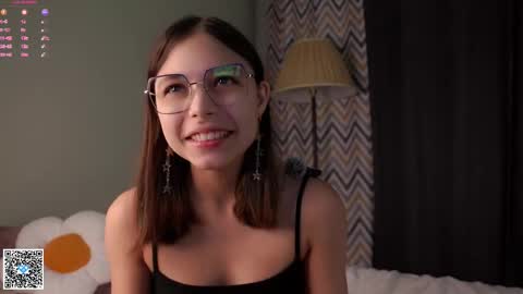 Iris online show from 10.05.25