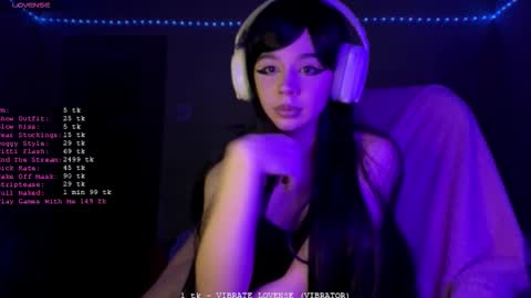 Snapshot of shikott chatting on 02.17.26 Shiko online show from 02.17.26