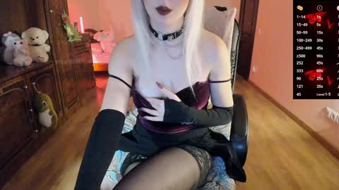 Marta Violet online show from 02.06.25