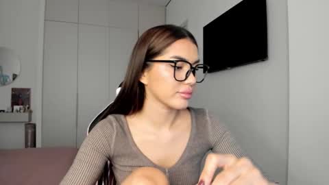 Shineel online show from 02.16.26