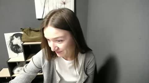 Snapshot of shining_pearl chatting on 05.19.26 Jesica online show from 05.19.26