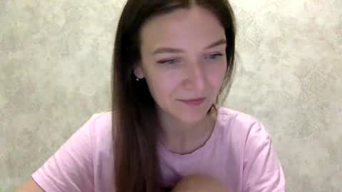 Snapshot of shining_pearl chatting on 06.19.26 Jesica online show from 06.19.26
