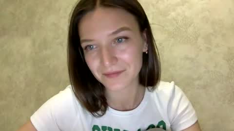 Snapshot of shining_pearl chatting on 06.24.26 Jesica online show from 06.24.26