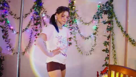 Snapshot of shiny_jail chatting on 02.22.25 JennyMira THANK YOU FOR 77 777 online show from 02.22.25