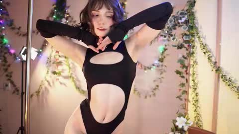 Snapshot of shiny_jail chatting on 09.19.25 JennyMira THANK YOU FOR 77 777 online show from 09.19.25