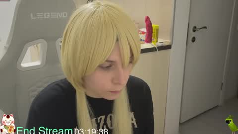 Snapshot of shirayuki_hime chatting on 04.05.26 Im Lilu Rosenblum Guys I have ----Ill be glad to see you there online show from 04.05.26