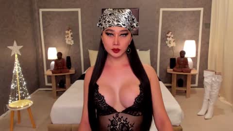 WET AND WILD YHANNA online show from 12.08.24