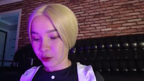 Shaineko online show from 09.10.25