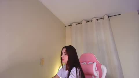  kendal  online show from 10.20.25