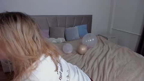 Snapshot of shoggothy chatting on 10.12.25 Agatha online show from 10.12.25