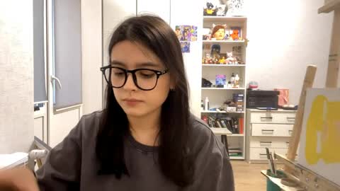 Marie online show from 04.08.26