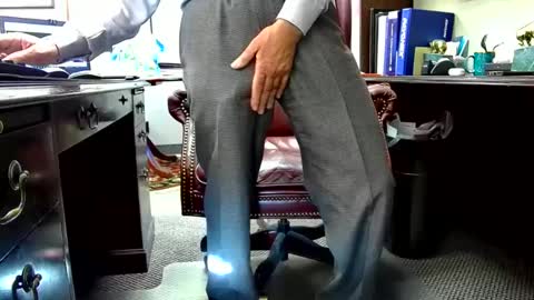 nikolas send dm for an appointment online show from 12.03.24