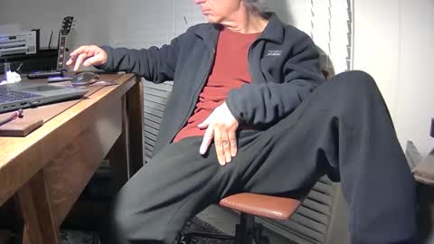 nikolas send dm for an appointment online show from 03.03.25