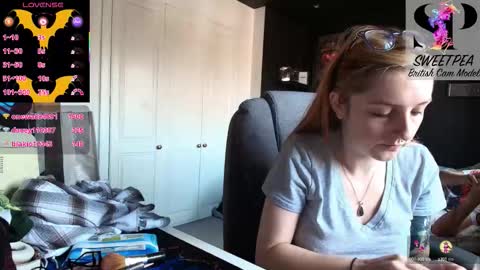 Snapshot of short_sweetpea chatting on 09.27.25 short sweetpea online show from 09.27.25