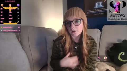 Snapshot of short_sweetpea chatting on 10.27.25 short sweetpea online show from 10.27.25