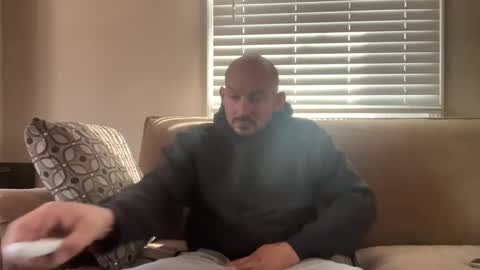 shouldadoneit online show from 03.03.25