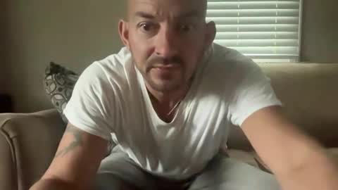 shouldadoneit online show from 10.08.25