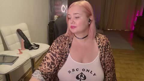 Mimi   online show from 11.23.25