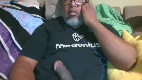 SHY333 online show from 10.22.25