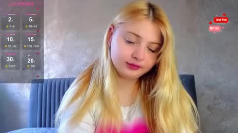 Molly online show from 03.10.25