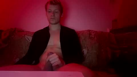 Snapshot of shy_couple_cute chatting on 02.04.25 shy_couple_cute online show from 02.04.25