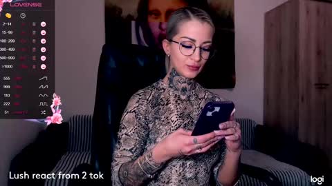 Snapshot of shy_mel chatting on 01.16.25 Mellllll---- online show from 01.16.25
