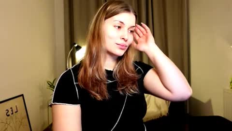 shy_nerd_babyy online show from 01.02.25