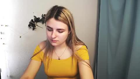 shy_sabrina_ online show from 05.20.26