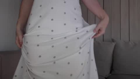 Snapshot of shy_schoolgirl_ chatting on 02.25.25 shy_schoolgirl_ online show from 02.25.25