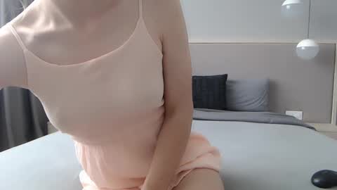 Snapshot of shy_schoolgirl_ chatting on 09.16.25 shy_schoolgirl_ online show from 09.16.25