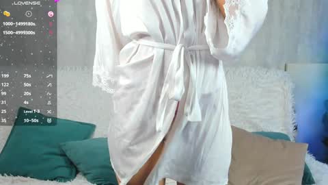 Snapshot of shy_starlight chatting on 01.06.25 Melanie online show from 01.06.25