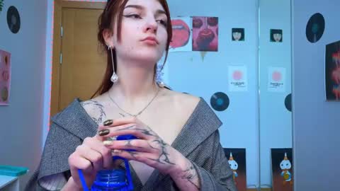 Bella online show from 12.04.24