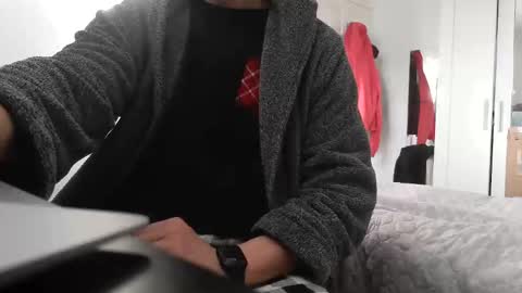 shyboy0533 online show from 10.28.25