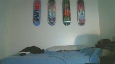 Snapshot of shyboyhugecum2020 chatting on 10.11.25 shyboyhugecum2020 online show from 10.11.25